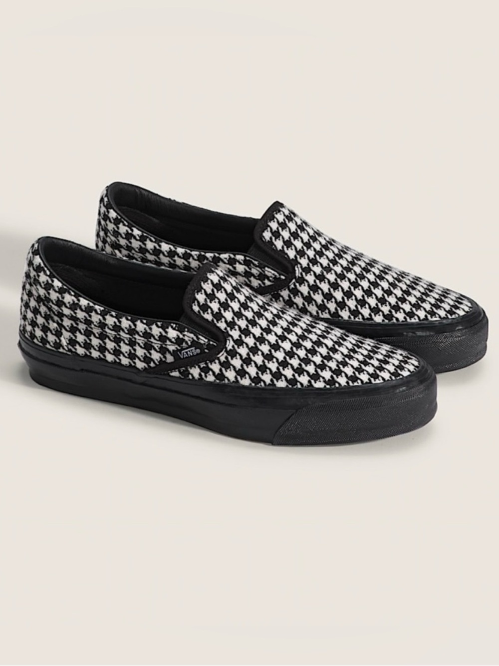 Vans Premium Classic Slip-On
Shoe Houndstooth Black /
White Women 11.5Mens 10.0
